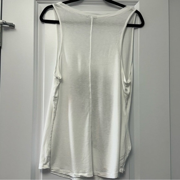 Old Navy White Tank Top with Black Silhouette - Picture 2 of 4